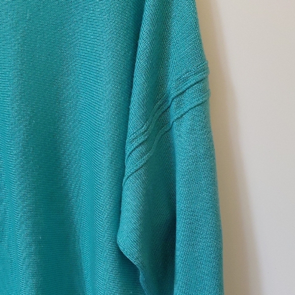 Blue Crew Neck Sweater with Tunic Length - Picture 2 of 4